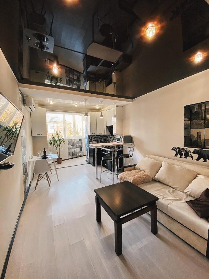 Helen Network: Central Studio Near Stadium and Korpusnyi Garden Apartment Poltava Exterior photo