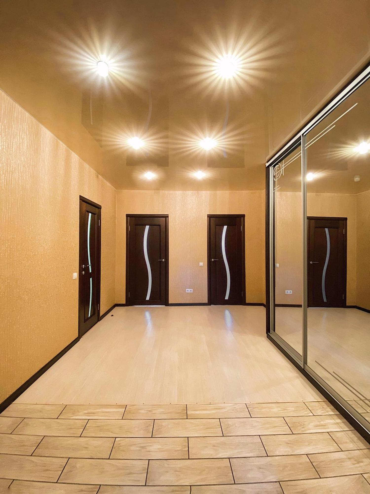 Helen Network: Central Studio Near Stadium and Korpusnyi Garden Apartment Poltava Room photo
